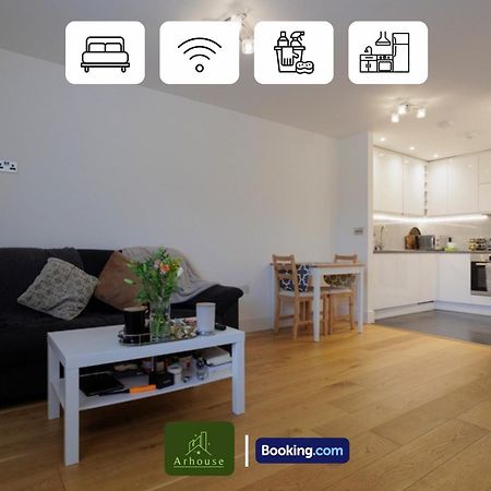 One Bedroom Apartment By Arhouse Apartments Short Lets & Serviced Accommodation Kingston With Free Wifi Kingston upon Thames  Exterior photo