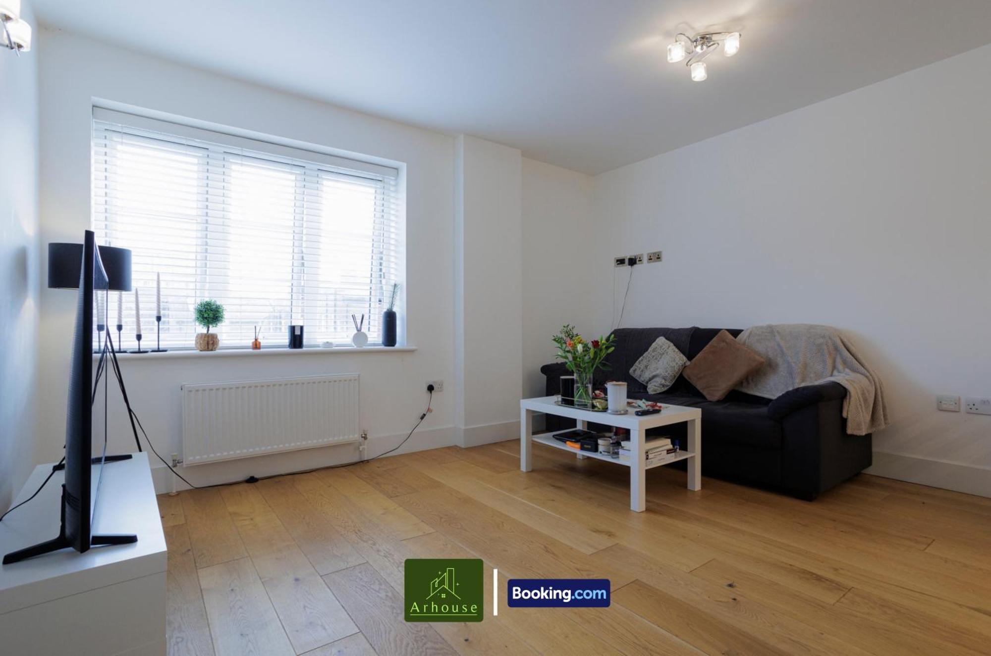 One Bedroom Apartment By Arhouse Apartments Short Lets & Serviced Accommodation Kingston With Free Wifi Kingston upon Thames  Exterior photo